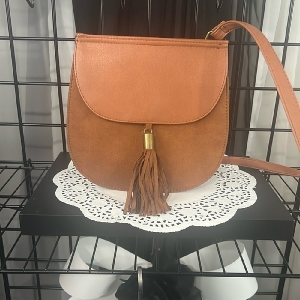 Vintage long strap shoulder bag. Faux Leather/suede with faux leather tassel.